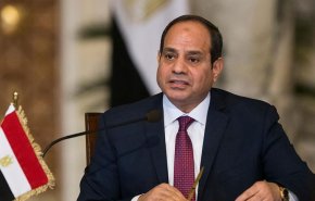السيسي يتعهد بإنهاء التعدي على البحيرات المصرية 