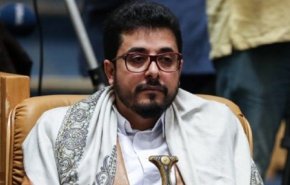 السفير اليمني في طهران يوجه 'صاروخا باليستيا' نحو نظيره البريطاني