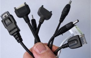لهذا السبب لا تقترضوا شاحن الهاتف الذكي من الغرباء