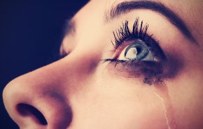 أسرار غريبة لا تعرفها عن الدموع وأنواعها 