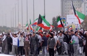 الكويت... معتقلو البدون يضربون عن الطعام