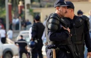 الاطاحة بعصابة تسرق عظام الموتى بالجزائر لسبب صادم!

