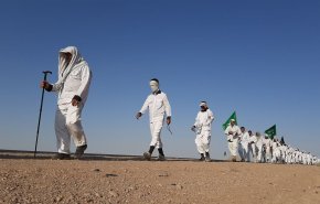 قافلة انصار الحسين (ع) تبدأ مسيرتها راجلة من مشهد الى كربلاء