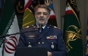 قائد عسكري ايراني يكشف عن عرض قدمته روسيا والصين لطهران 