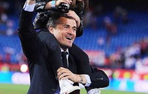 10 صور لمدرب فريق اسبانيا مع ابنته قبل وفاتها..
