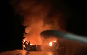 حريق بسفينة قرب سواحل كاليفورنيا يودي بحياة 34 شخصا