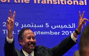 الحكومة السودانية الجديدة تؤدي اليمين الدستورية
