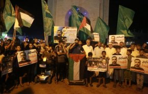 شاهد.. الاحتلال يرتكب جرائم جديدة بحق الاسرى 