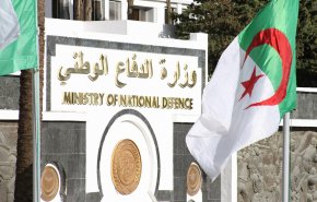 الجزائر... إنقاذ أوروبيين في البحر وحجز كمية مخدرات ضخمة