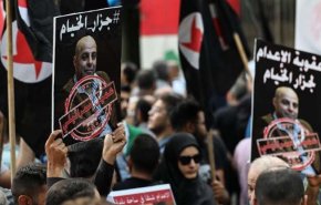 توقيف عميد ركن رافق الفاخوري الى مركز الامن بمطار بيروت

