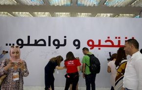 إقبال متفاوت على مكاتب الاقتراع خارج تونس