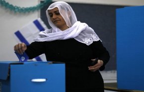 بالفيديو.. تنافس شديد بين حزبي الليكود وأزرق أبيض