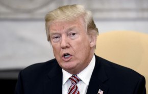 ترامب يعلن حظرا جديدا على ايران ويلمح عسكريا