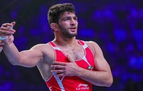 'يزداني' يحصد بطولة العالم للمصارعة الحرة في وزن 86 كغ
