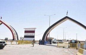  800 شاحنة سورية عراقية تنتظر العبور يوميا من منفذ البوكمال-قائم