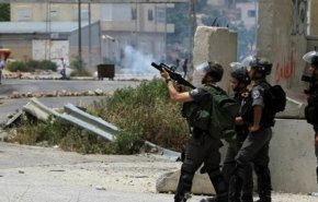 حمله صهیونیست‌ها به دانشجویان فلسطینی با گاز اشک آور
