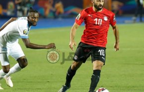بالصور: محمد صلاح يحذف اسم 'مصر' من تويتر
