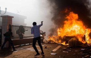 مصرع وإصابة 20 شخصا إثر انفجار بوسط مالي
