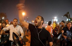 عشية الدعوة لتظاهرات الجمعة.. ماذا يجري في مصر؟!