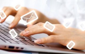 قصة غريبة..فتاة تتواصل مع أخيها المتوفي عبر الإنترنت!