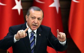 وسط الانشقاقات.. اردوغان يهدد من يهاجم 