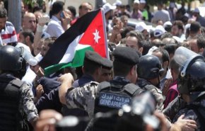 المعلمون في الأردن يواصلون إضرابهم رغم قرار المحكمة
