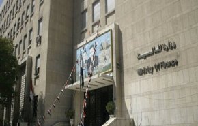 رسميا.. حجز جميع أموال وزير سوري وزوجته الأوكرانية