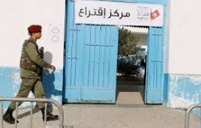 إطلاق نار عن طريق الخطأ في أحد مراكز الاقتراع التونسية!
