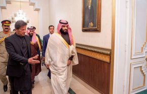 باكستان تعلق على تقارير إنزال وفدها من طائرة ولي العهد السعودي الخاصة
