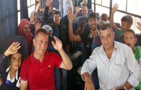 استمرار عودة المهجرين السوريين عبر معبر نصيب الحدودي