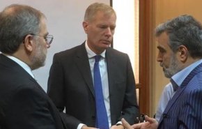 تغريدة السفير البريطاني حول الاجتماع التنسيقي لتطوير مفاعل اراك 

