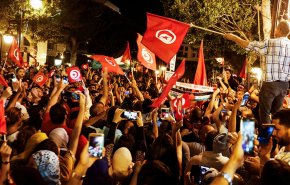 أزمة بين مصر وتونس بعد هتاف تونسيين ضد السيسي