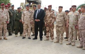هذا ما قاله وزير الدفاع العراقي بشأن اتصالاته مع دمشق وأنقرة
