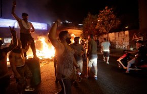 40 جريحا من العناصر الأمنية في احتجاجات لبنان

