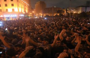 خبير لبناني: أحزاب تحاول سرقة آلام الناس وحرف الحراك