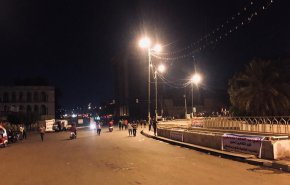بالفيديو.. متظاهرو التحرير يرفضون نصب أي منصة داخل الساحة

