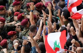 احتجاجات لبنان تدخل يومها التاسع