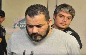 ترك ابنه المريض يموت وسرق الأموال المتبرع بها لعلاجه