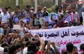 شاهد.. هذا ما حدث لقناة سعودية في تظاهرات البصرة