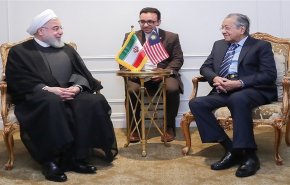مهاتير محمد: تقدم ايران في مجال التقنيات الحديثة والعلوم يثير الاعجاب