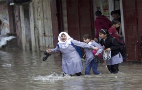 منخفض جوي ماطر وتحذيرات من فيضانات بقطاع غزة