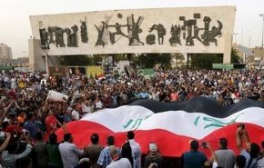 شاهد.. ما حقيقة رفع العلم السعودي في تظاهرات بغداد؟!