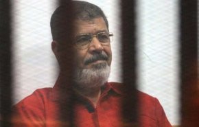 محامي دولي يدعو للتحقيق في وفاة مرسي 