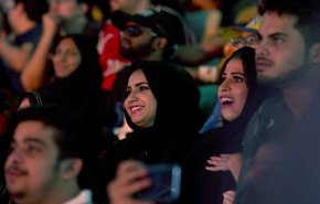 'انفتاح' السعودية.. من هيئة الترفيه الى مباراة مصارعة نسائية