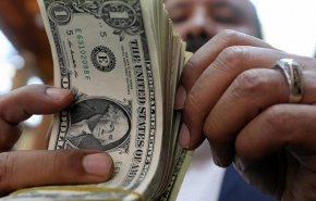 الدولار يهبط.. وتشيلي تتراجع عن استضافة قمة أبك للتجارة