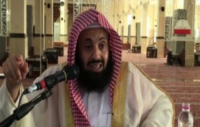 شاهد... داعية سعودي یدلي بتصريح مثير للضجة عن 'طاعة ولي الأمر'