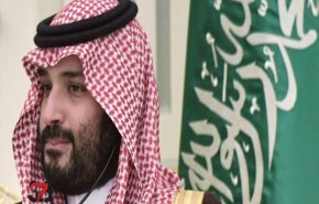 ردود ساخرة على كاتب سعودي وصف بن سلمان بـ
