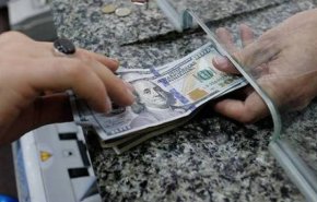 هل بدأت المصارف اللبنانية بفرض قيود على سحب ودائع السوريين منها؟
