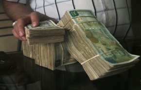 الدولار يحلق مجددا أمام الليرة السورية.. اليكم الاسعار
