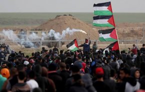 بالصور .. الإحتلال ينصب كاميرات مراقبة على الحدود مع غزة